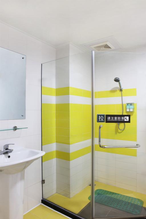 7Days Inn Zhu Hai Gong Bei Tunnel Portal تشوهاى المظهر الخارجي الصورة